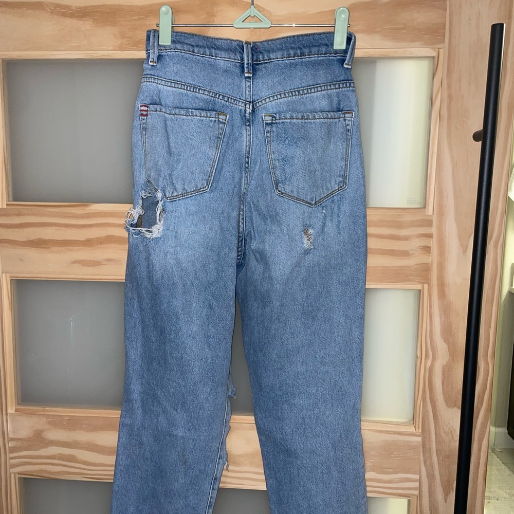 BDG High Rise Mom Jeans - Picture 4 of 4